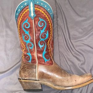 Ariat women’s riding boots